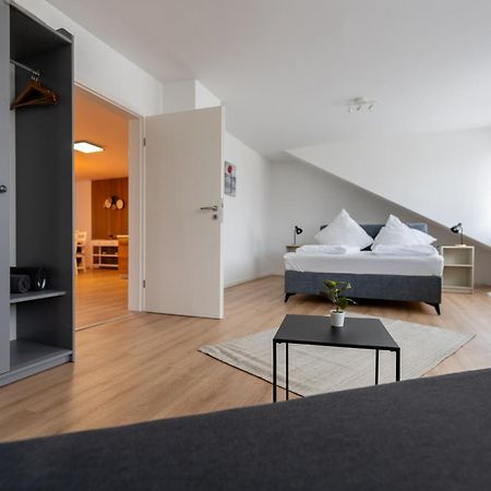Apartment Im Dachgeschoss Plankstadt ภายนอก รูปภาพ